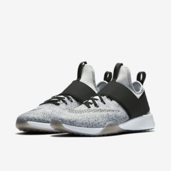 Nike Shoes - NEW NWT Nike Air Zoom Strong Shoe Trainers